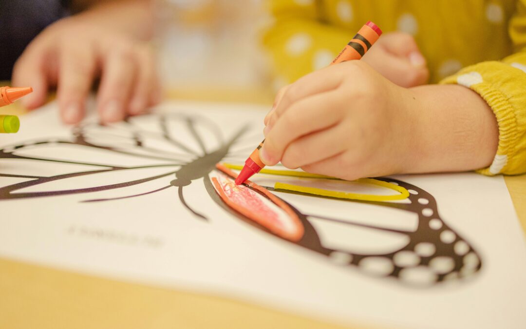 Book Hook: Let them Color Pictures! Engaging Wiggly Listeners